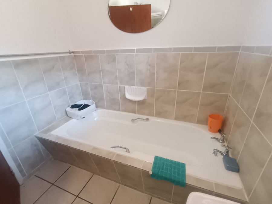 3 Bedroom Property for Sale in Verwoerdpark Northern Cape